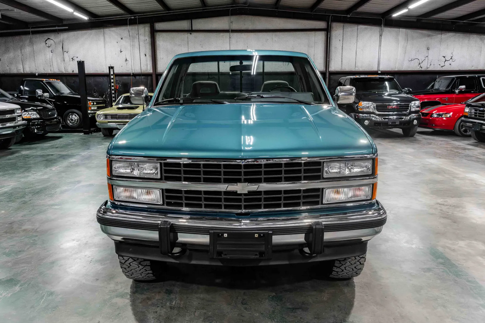 1993-Chevrolet-K2500-Bright Teal Metalic-195397-40.jpg
